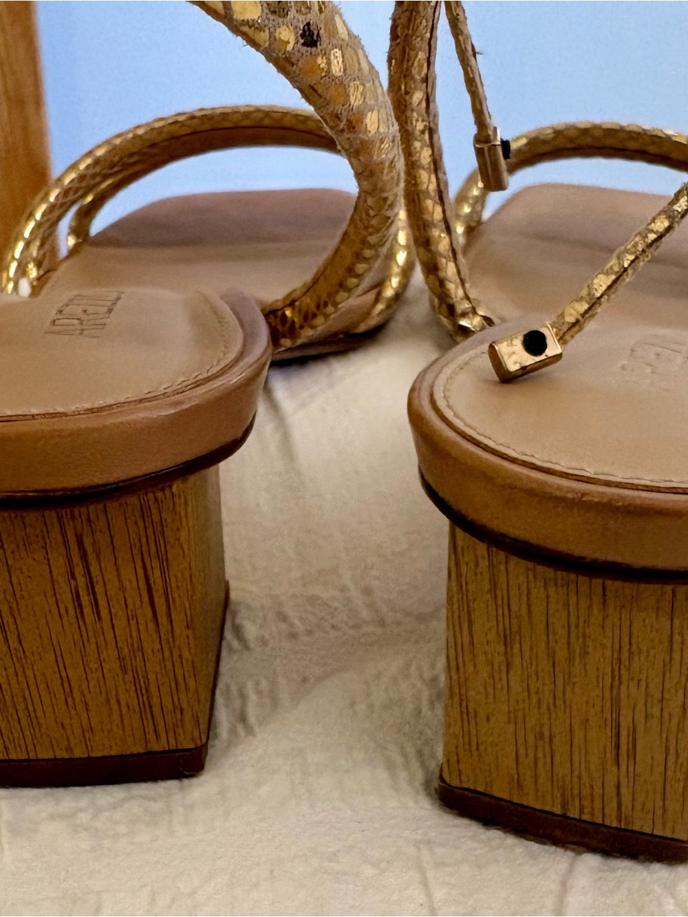 AREZZO Gold strappy sandals - Picture 10 of 11